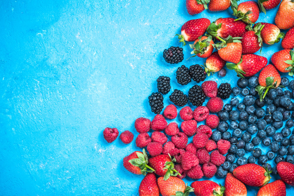 Health Benefits Of Berries: Nutrients, Fiber & Disease Prevention